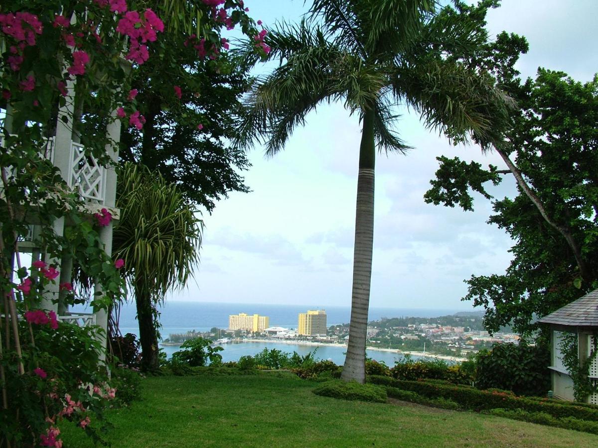 Sky Castles Apartment โอโชรีโอส ภายนอก รูปภาพ