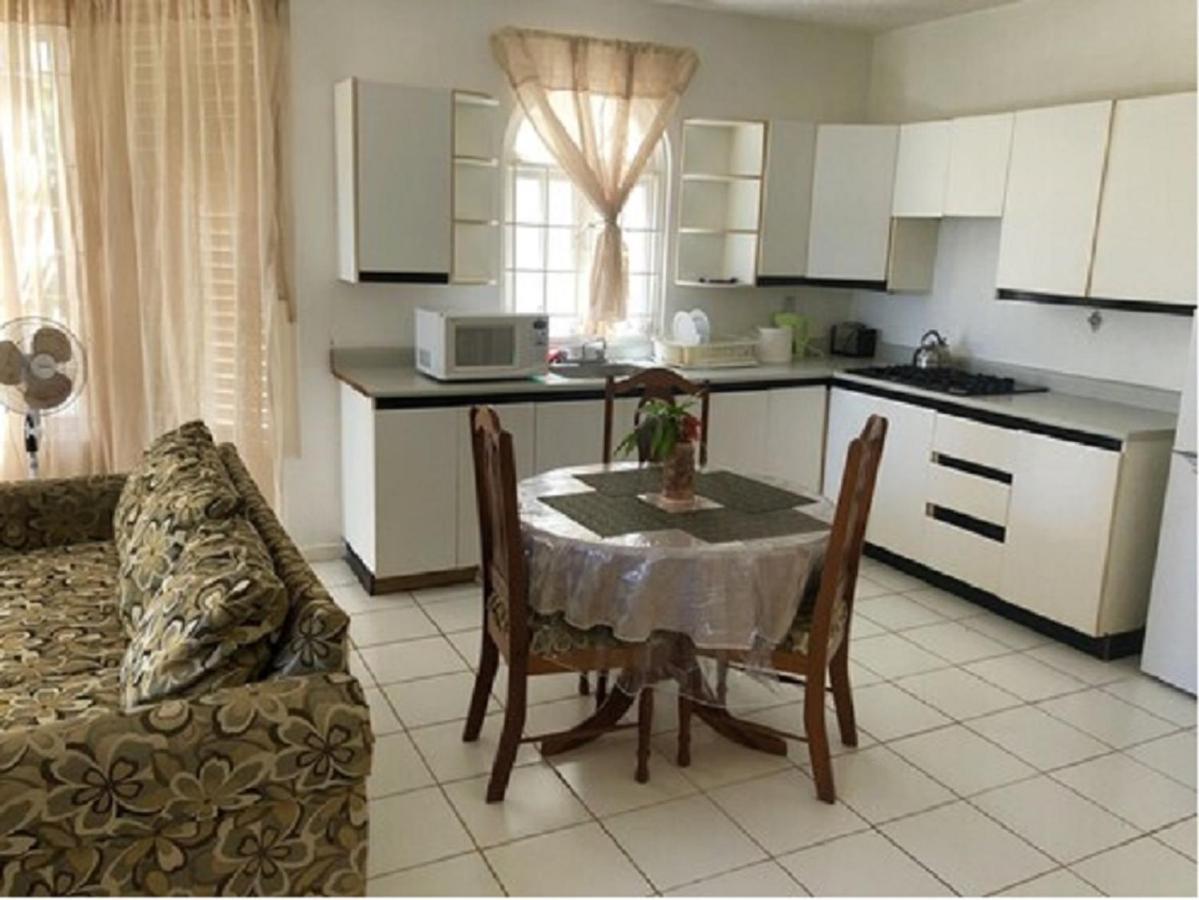 Sky Castles Apartment โอโชรีโอส ภายนอก รูปภาพ